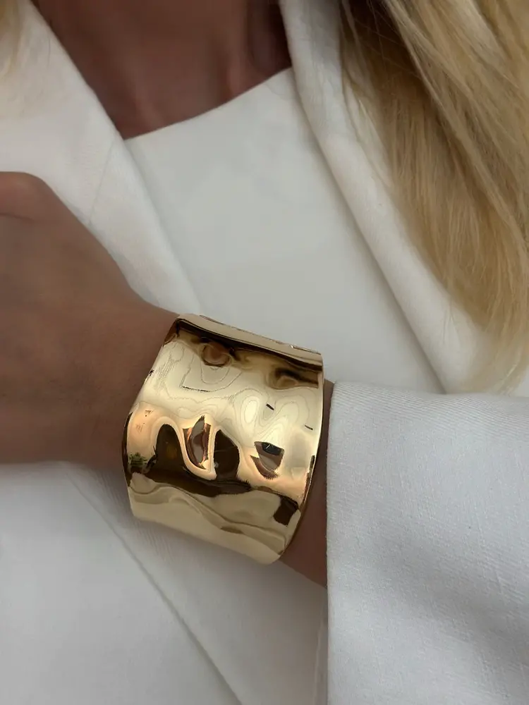 Bow19 Bold Bracelet - Gold