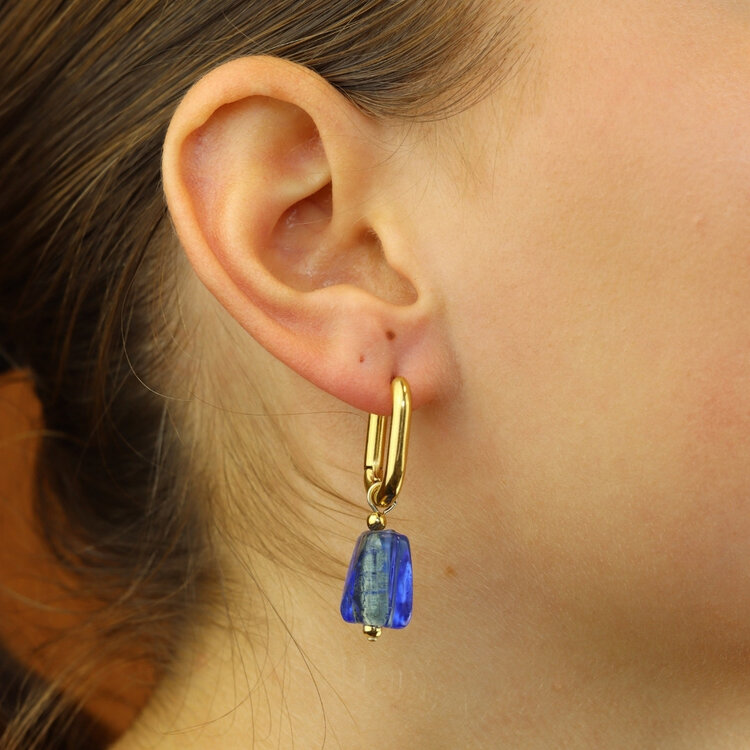 Camps&Camps Glass Bead Earrings - Sapphire hoekig