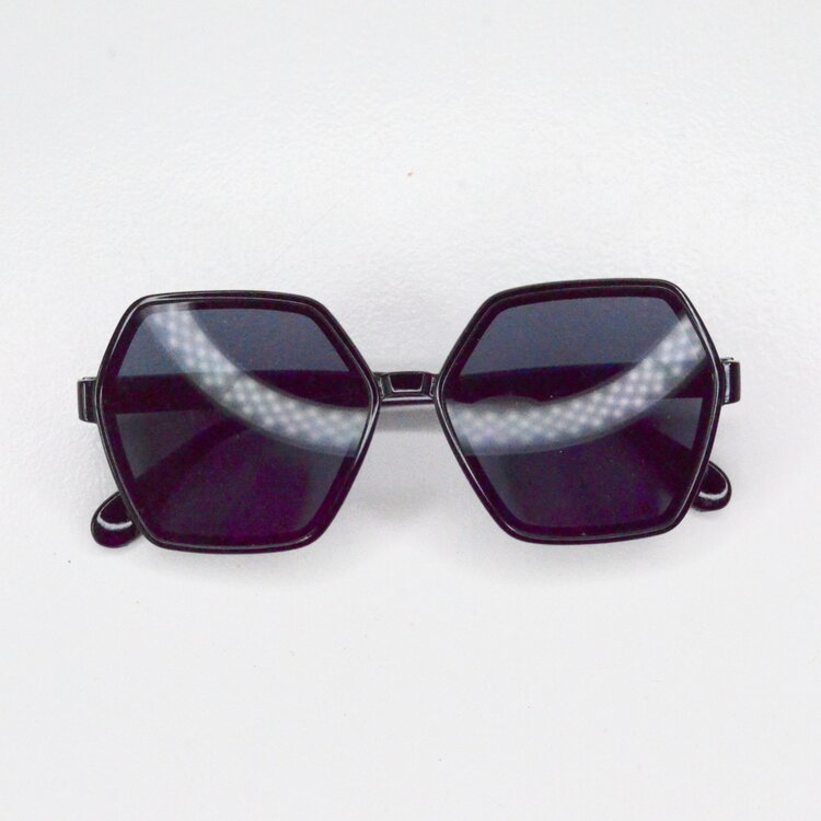 Feestbeest Zonnebril Zeshoek zwart