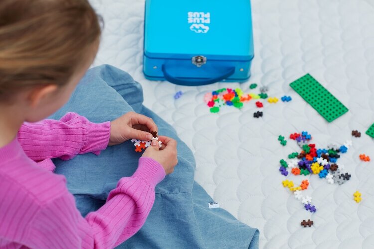 Plus - Plus Reiskoffer 600 stuks - Basic