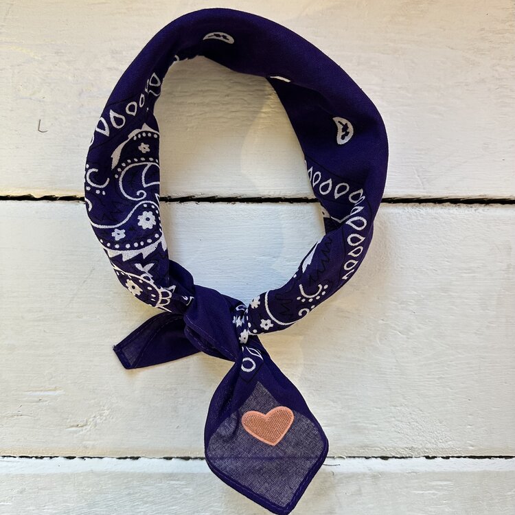 Bandana - paars/licht roze hartje