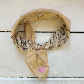 Bandana - beige/licht roze hartje