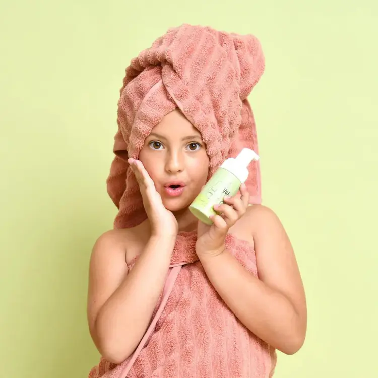 LAV kids Facial Foaming Cleanser