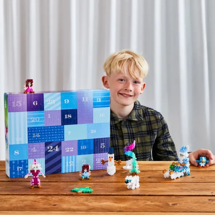 Plus - Plus Advent Calender - Santa's Nothern Light Adventure