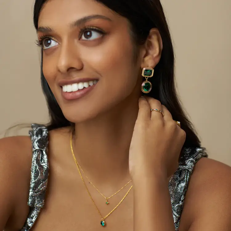 Orelia Micro Emerald Starburst Fine Collar Necklace - Gold Plated