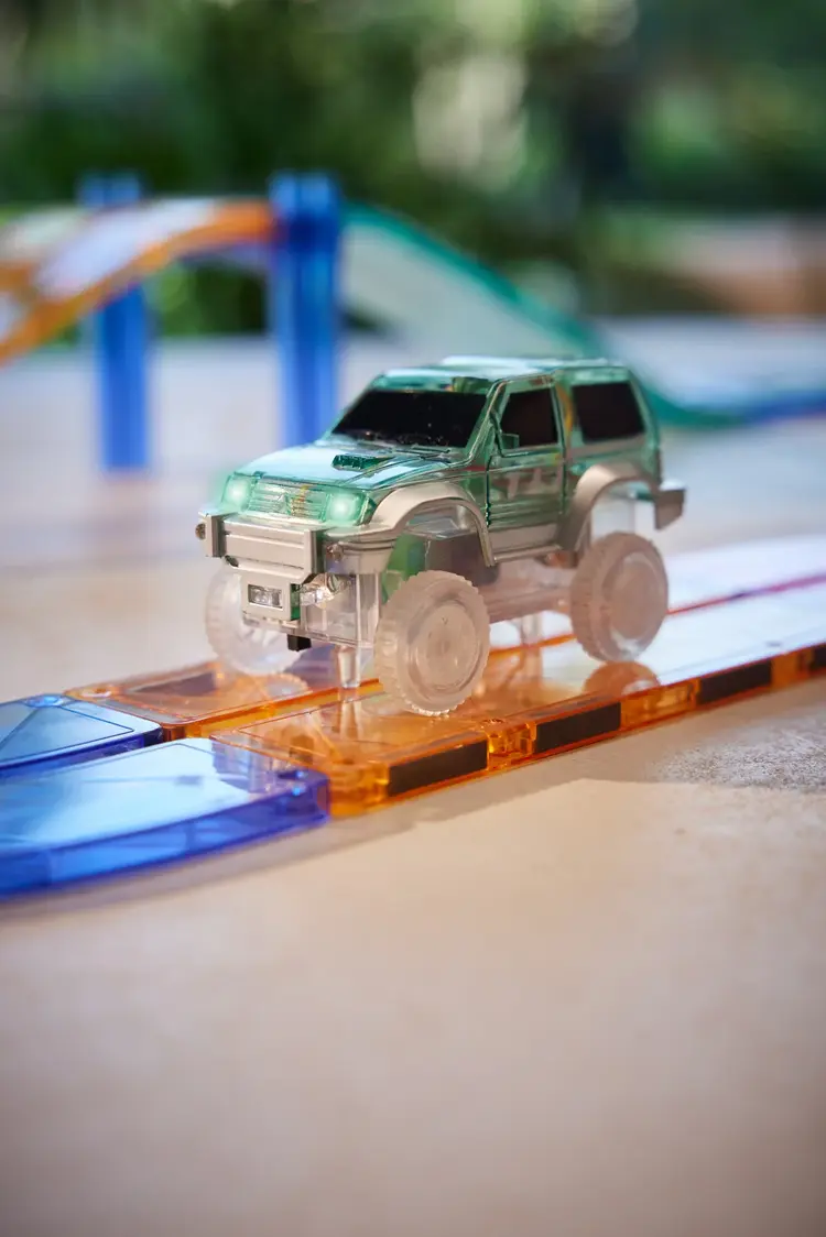 Cleverclixx Race track - Car green