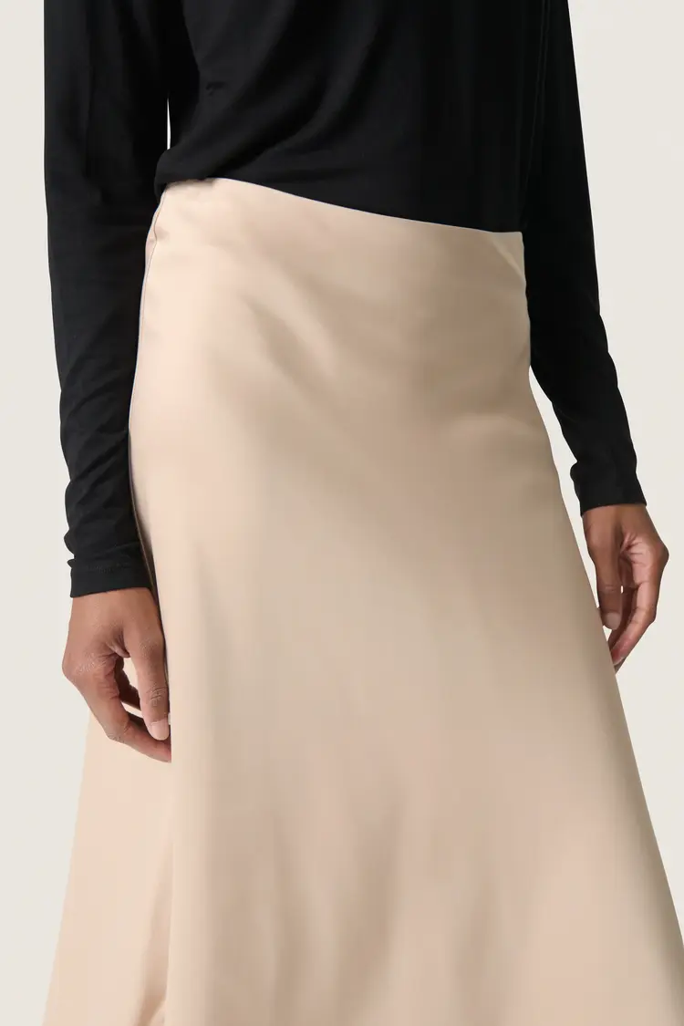 Soaked Anna Skirt - Doeskin