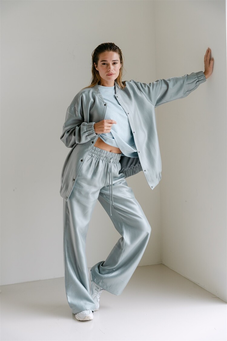 Aimée The Label Yara tee- Light blue