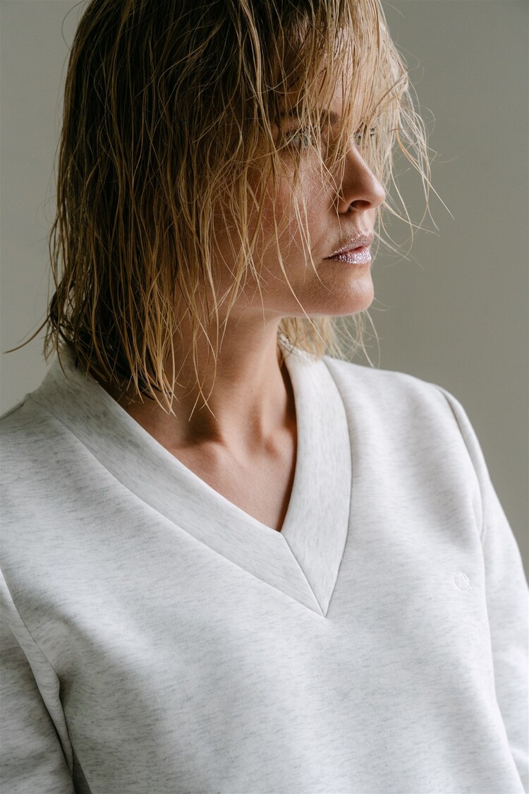 Aimée The Label Blossom Sweater V-neck - Grey meleé