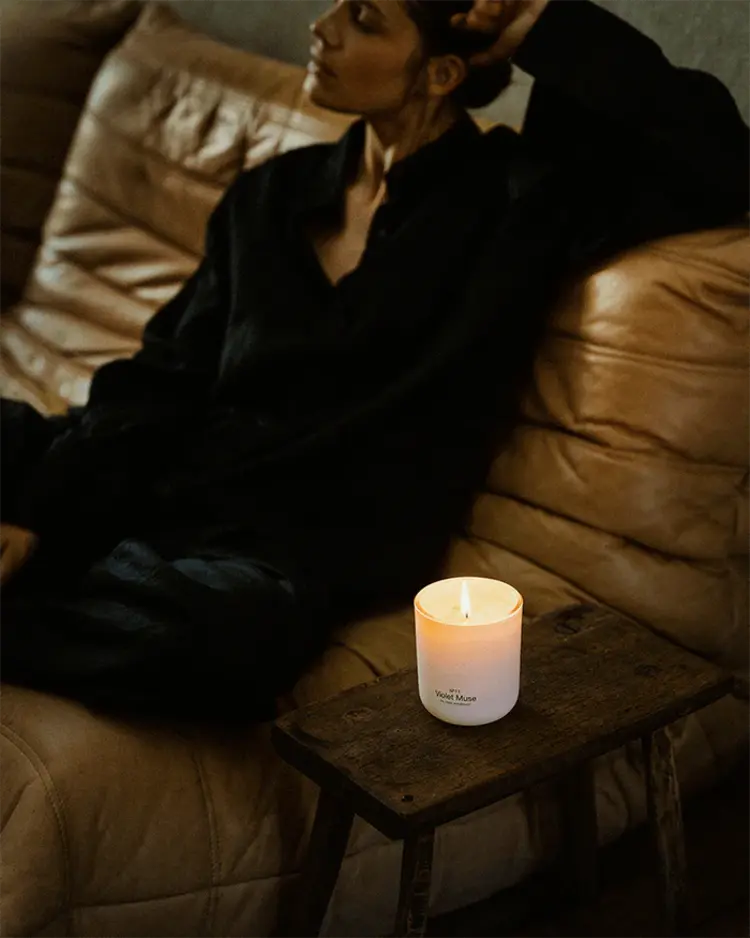 Marie-Stella-Maris Scented Candle  (300gr) - Violet Muse