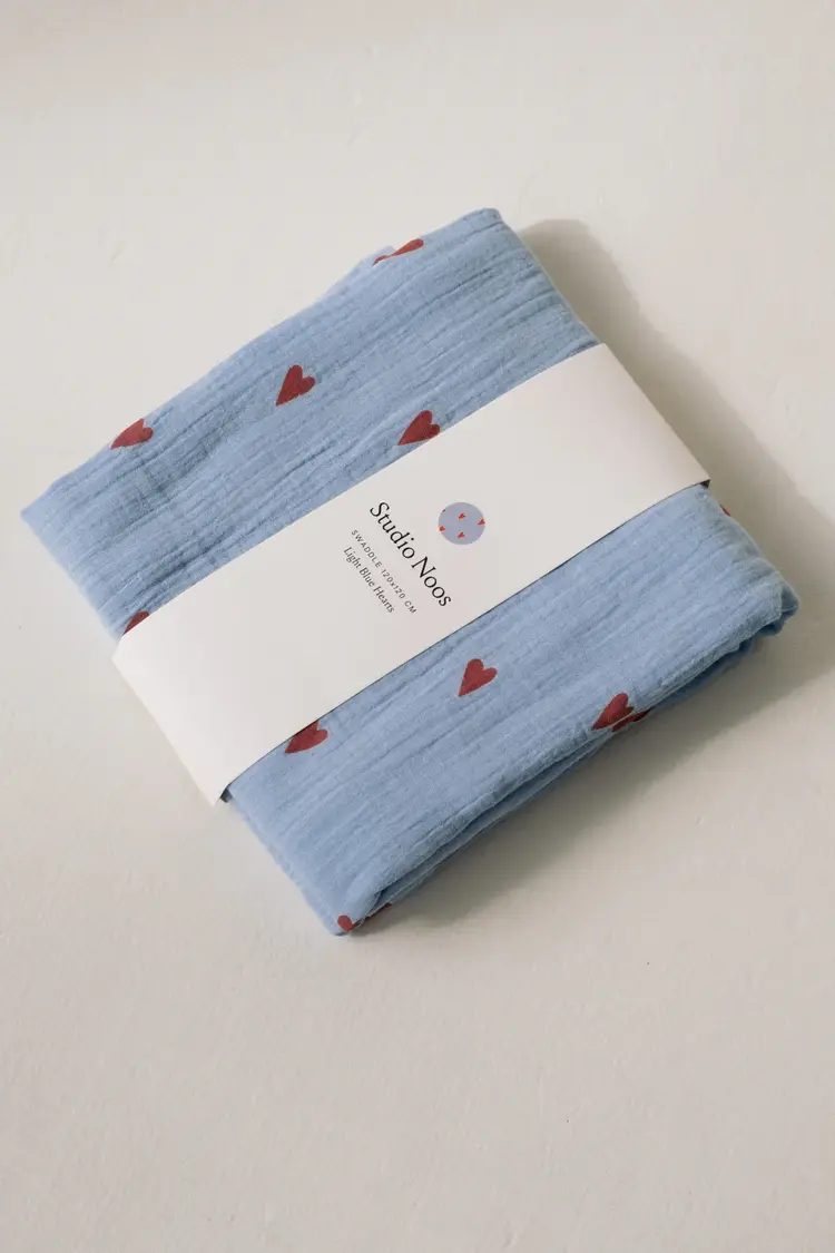 Studio Noos Swaddle Large - Light Blue Hearts
