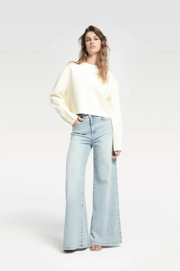 Homage Rosie - Extra Wide Leag Jeans- Authentic Light Blue