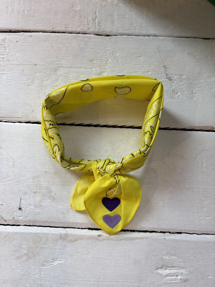 Bandana - geel/lila en paars hartje