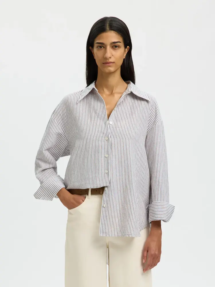 Selected Cleo Oversize Linen Blouse - White/Chocolate