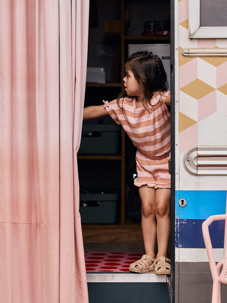 Daily7 Tshirt Fancy Stripe - Silver Pink