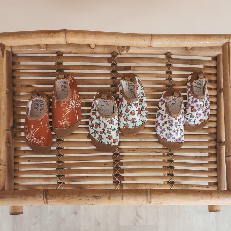 Salted Stories Sparkly Flower Water Shoes - White Swan