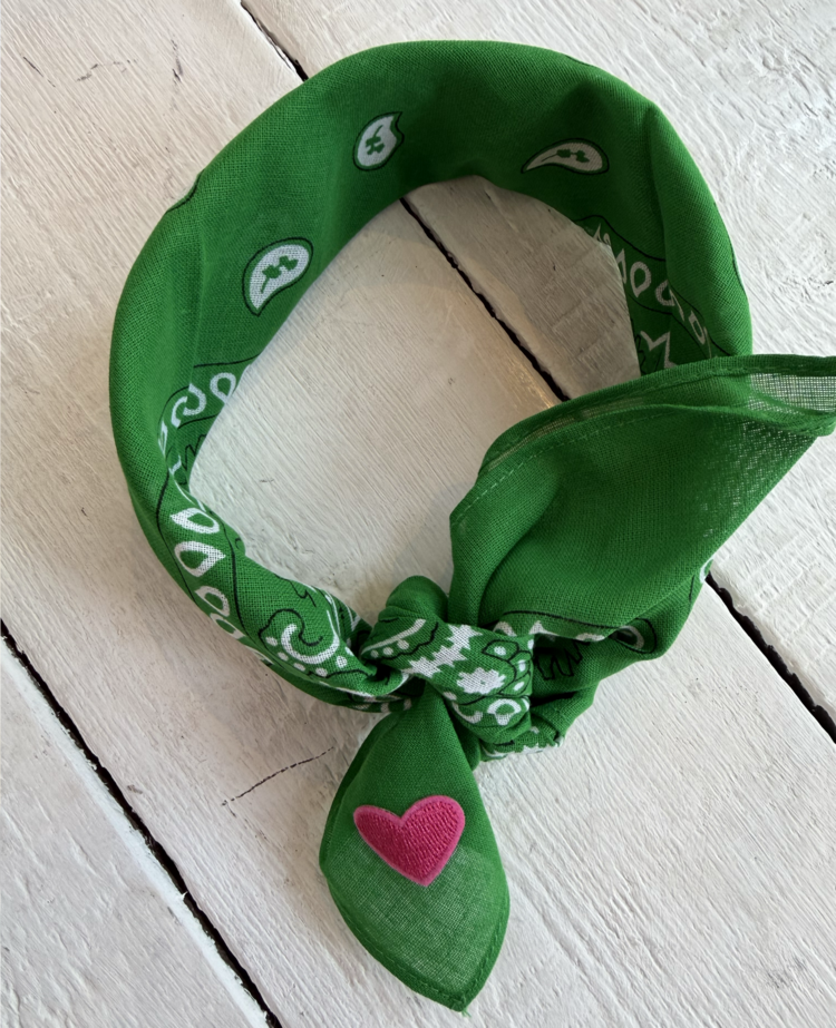 Bandana - groen/roze hartje
