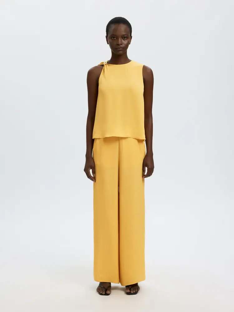 Selected Laura Trim Top - Ochre