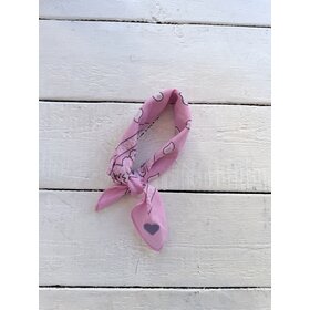 Bandana - licht roze/lila hartje