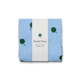Studio Noos Swaddle Medium - Light Blue Clover