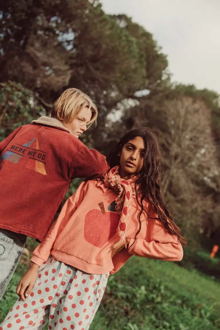 Piupiuchick Sweatshirt  w/ collar - Pink w/ Apple print