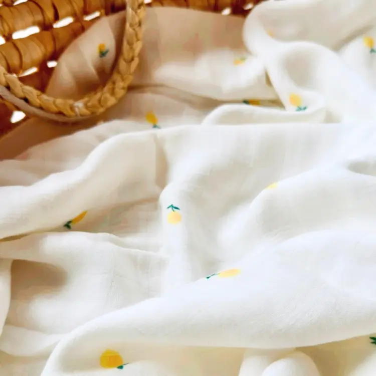 Sweet little crown Bamboo swaddle XL - Lemons