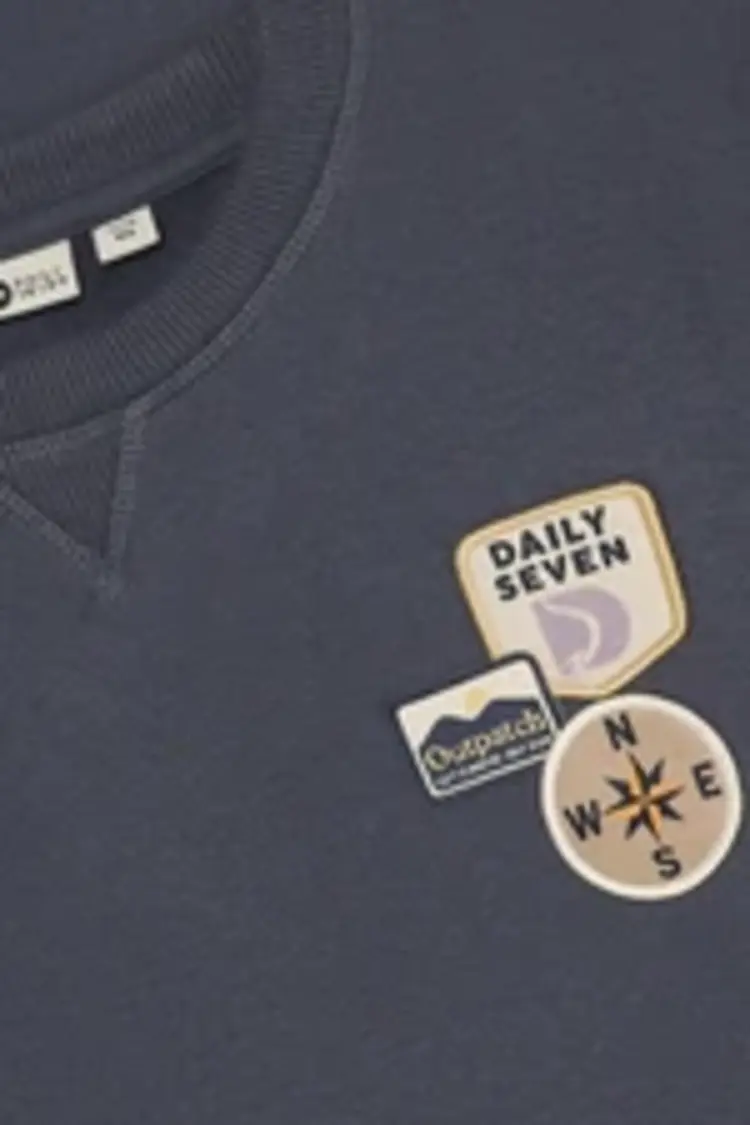 Daily7 Oversized Sweater Badges - Odyssey Gray