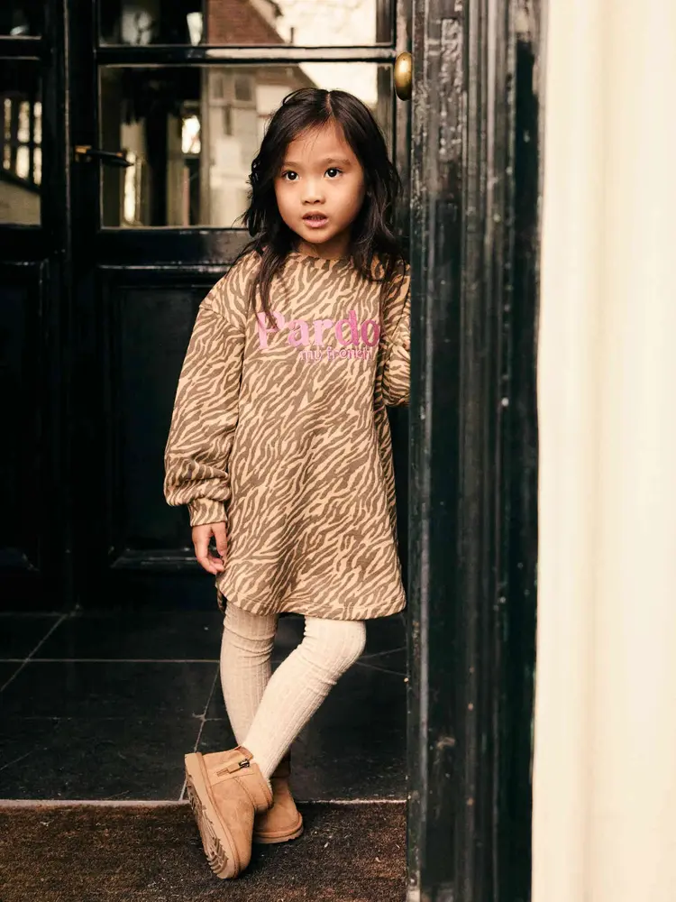Daily7 Sweat Dress Longsleeve. Animal - Ginger Root