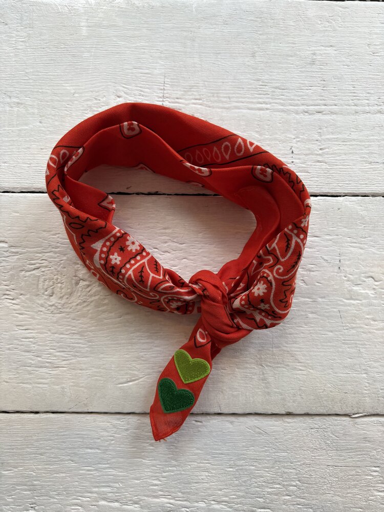 Bandana - Licht groen/donker groen hartje