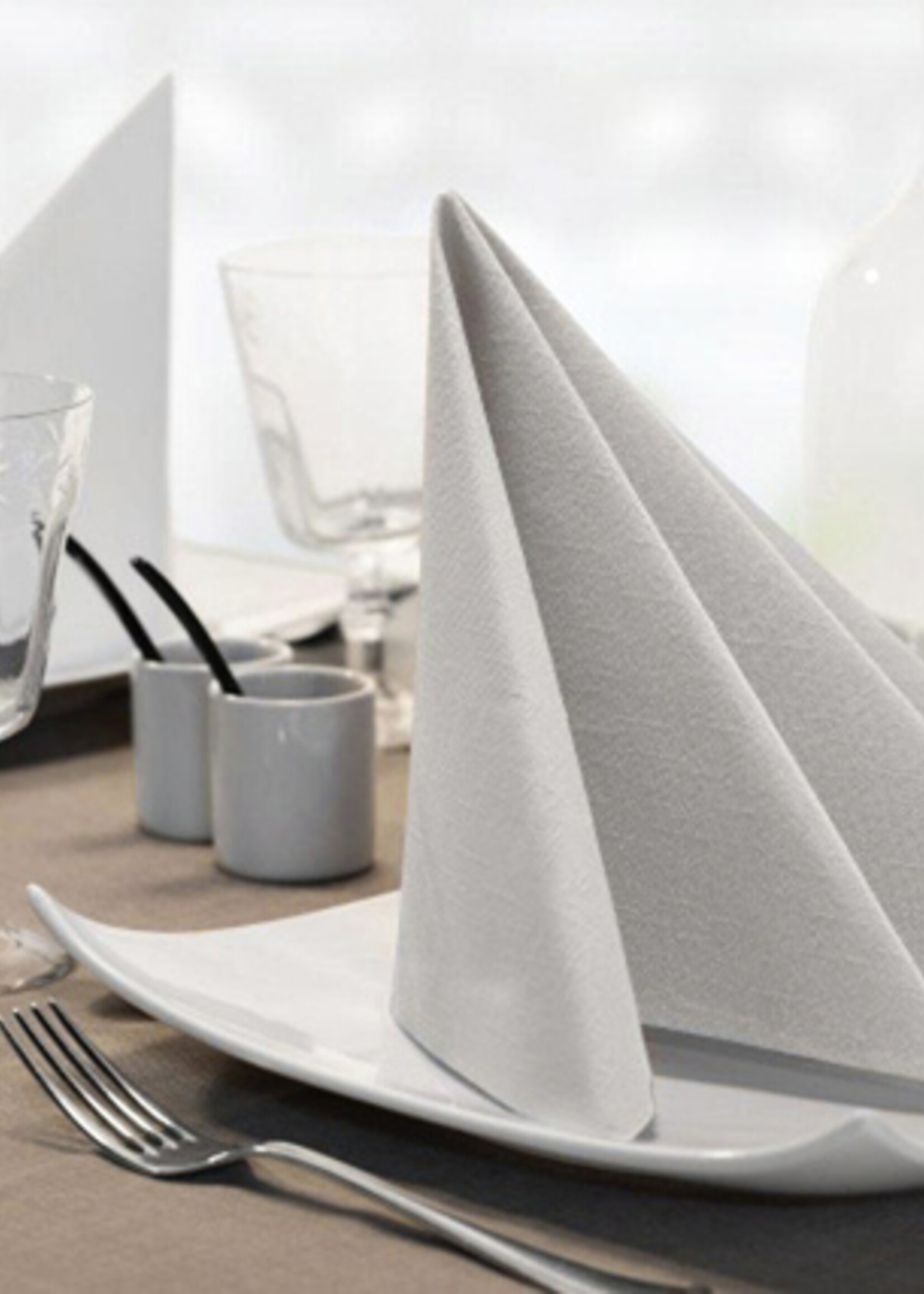 Tork Serviette Tork Dinner 478746 2 épaisseurs pli 1/4 blanc 150 pièces