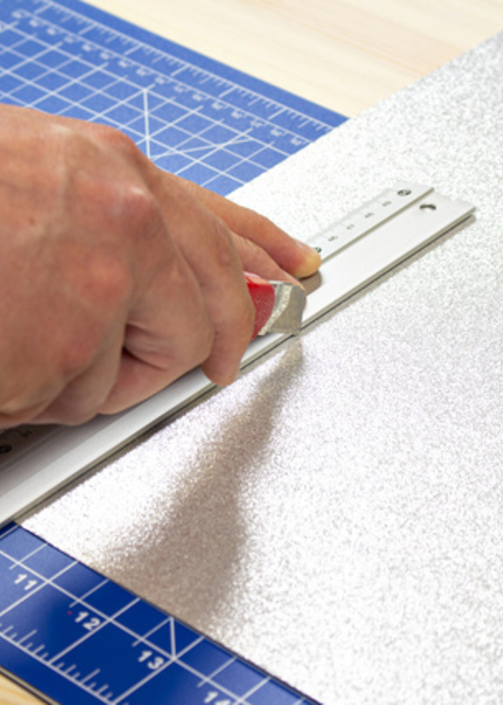 Westcott Snijmes Westcott premium 18mm met schuifsluiting rood