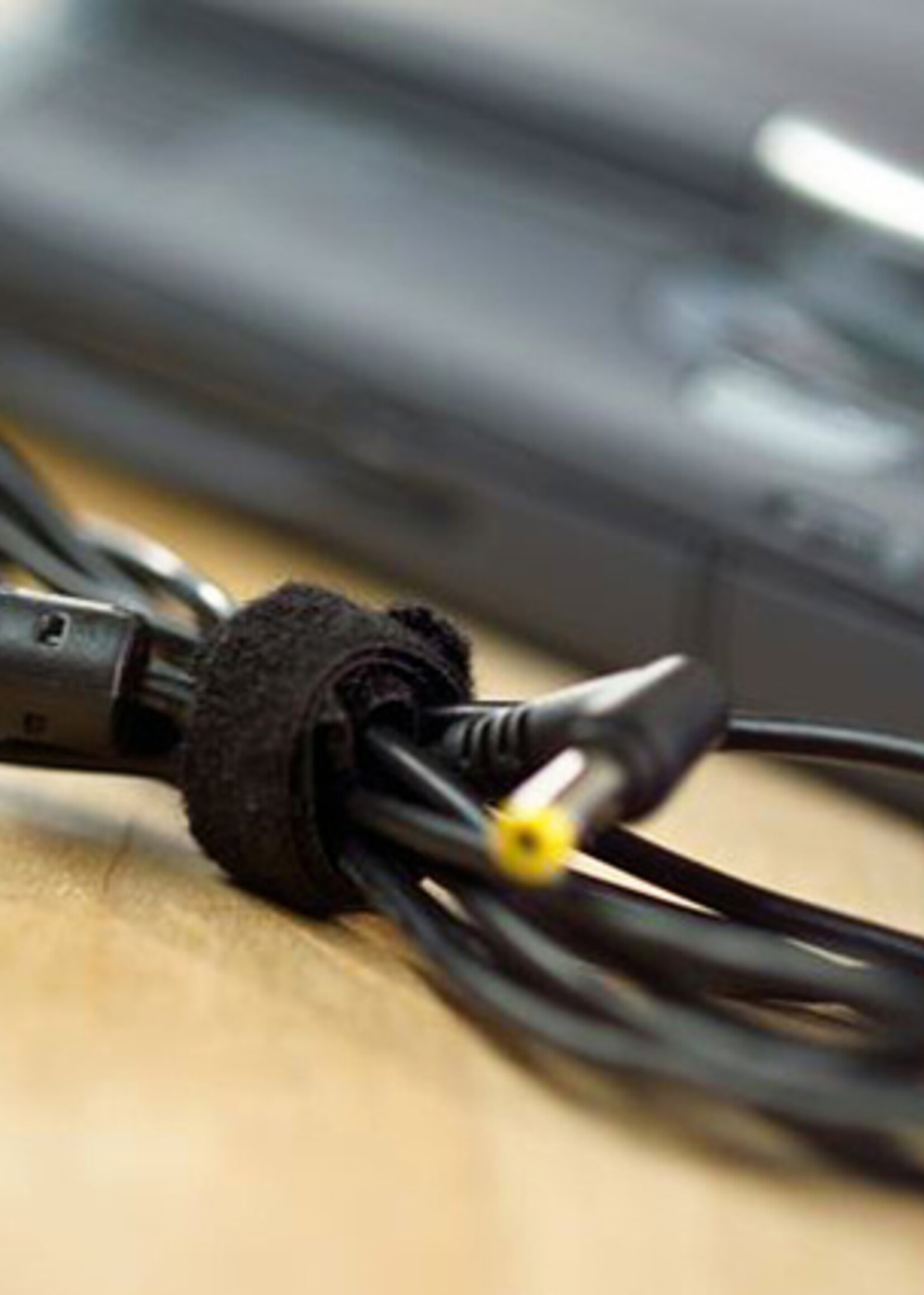 Tesa Manager câbles Tesa On & Off 55239 10mmx5m noir