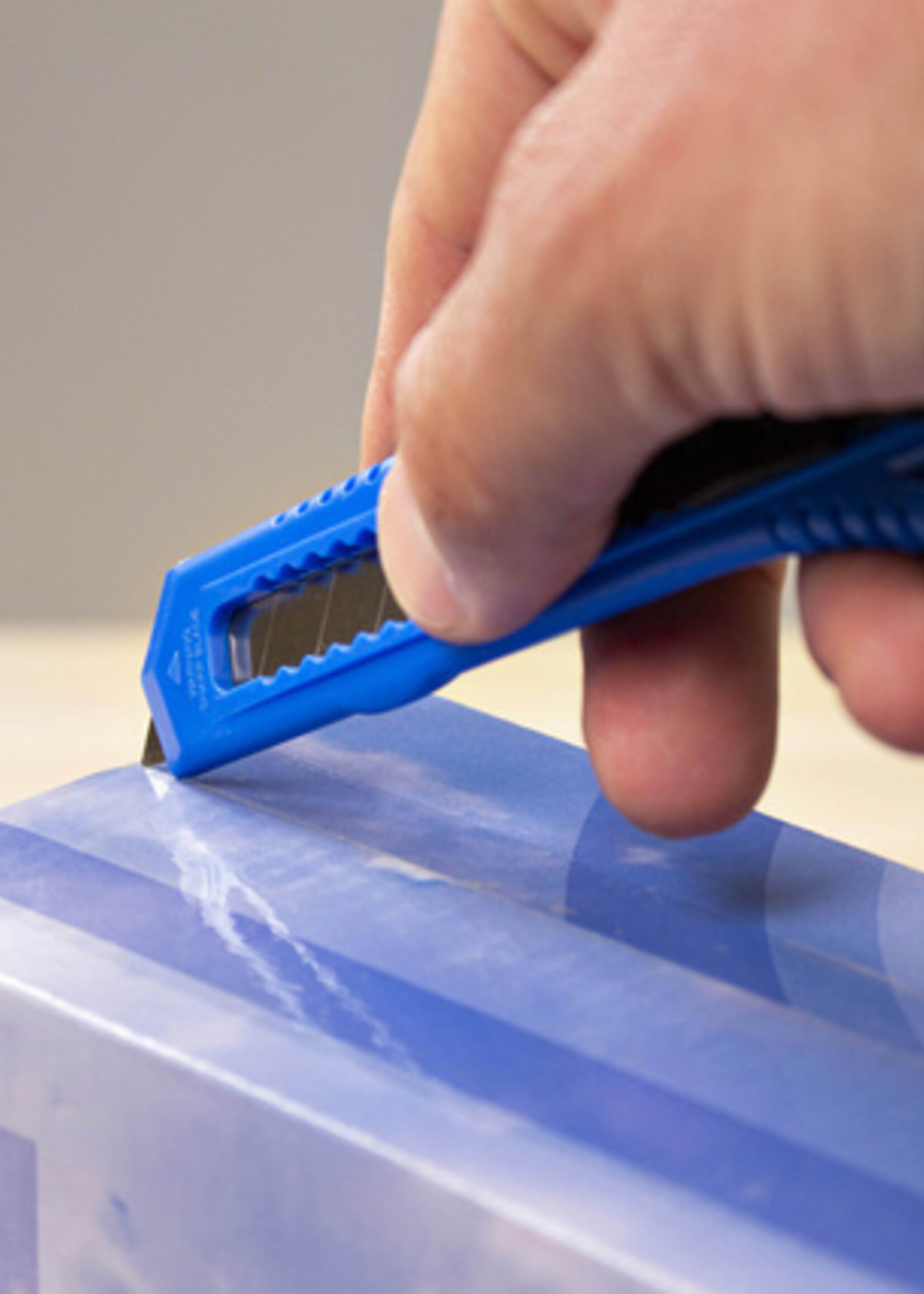 Westcott Snijmes Westcott office 18mm met schuiflsuiting blauw