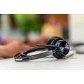 HP Poly Micro-casque Poly Voyager Focus 2 USB-C avec base de chargement