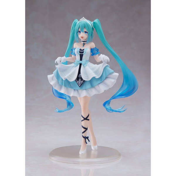 Taito Hatsune Miku Wonderland - PVC Figurine - Hatsune Miku Cinderella 18 cm