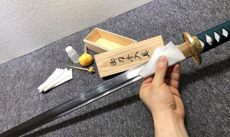 How Do You Take Care of Your Mini Katanas? 