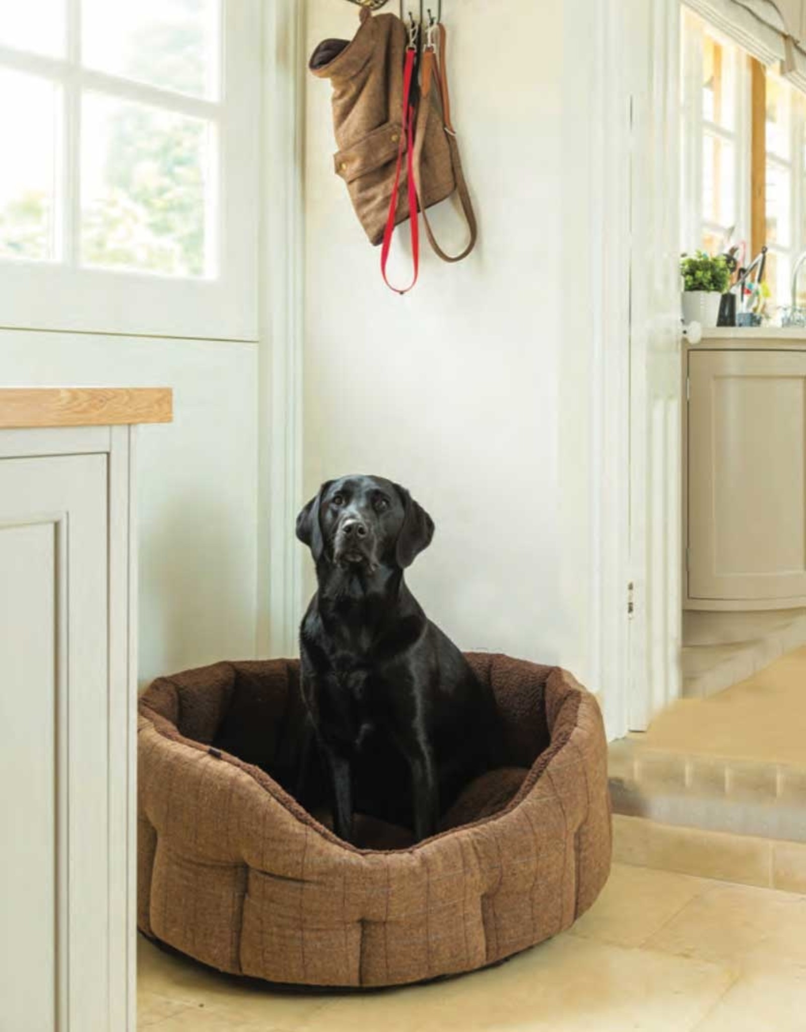 Hondenmand in Bruine Tweed stof (laatste smalls)