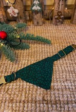 Collar | Mistletoe & Berries