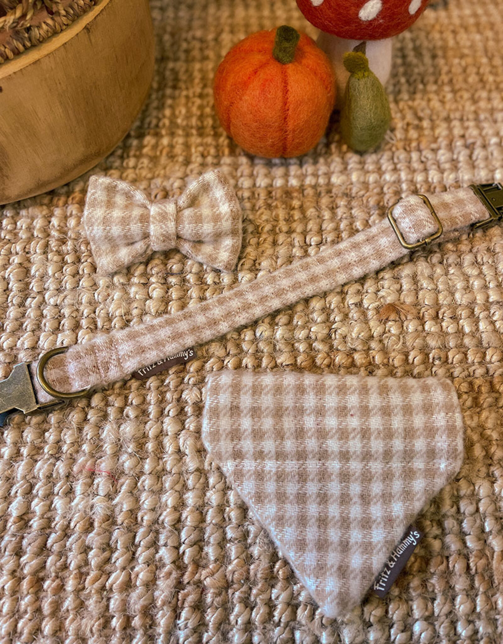 Dog Collar | Oatmilk Check  (last S)