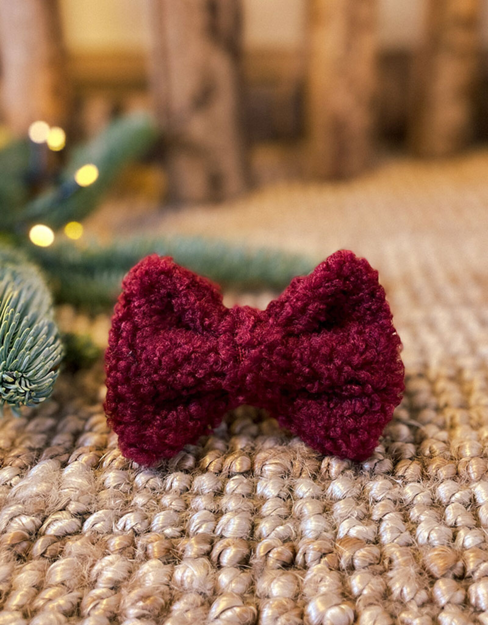 Bow Tie | Cranberry Cuddle