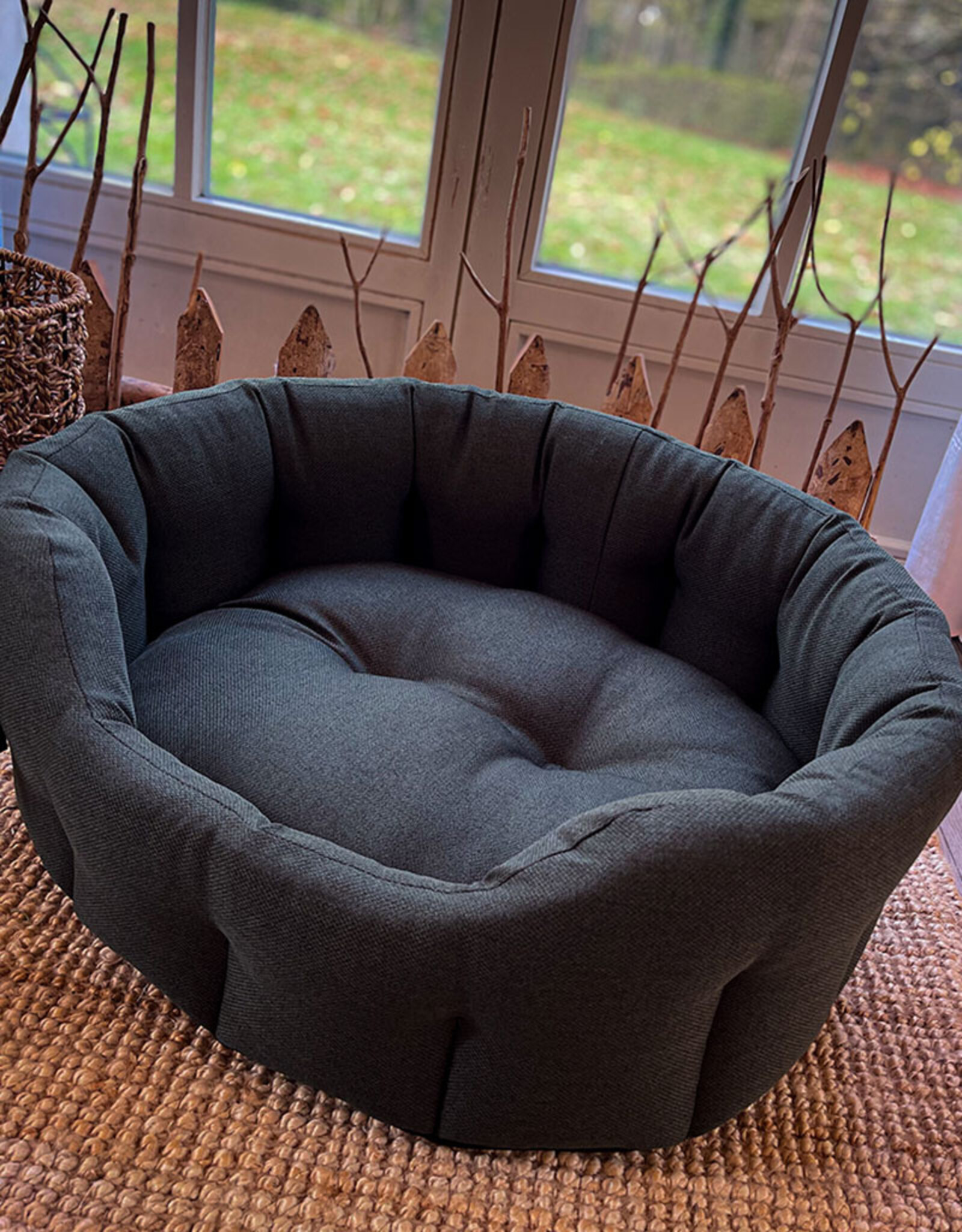Earthbound Round Morland Dog Bed | Dark Green