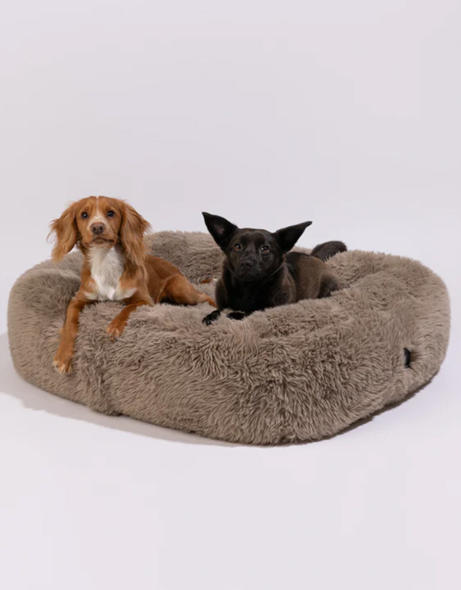 Pillow Villa Hondenmand | Pebble FLOKATI | Bruin