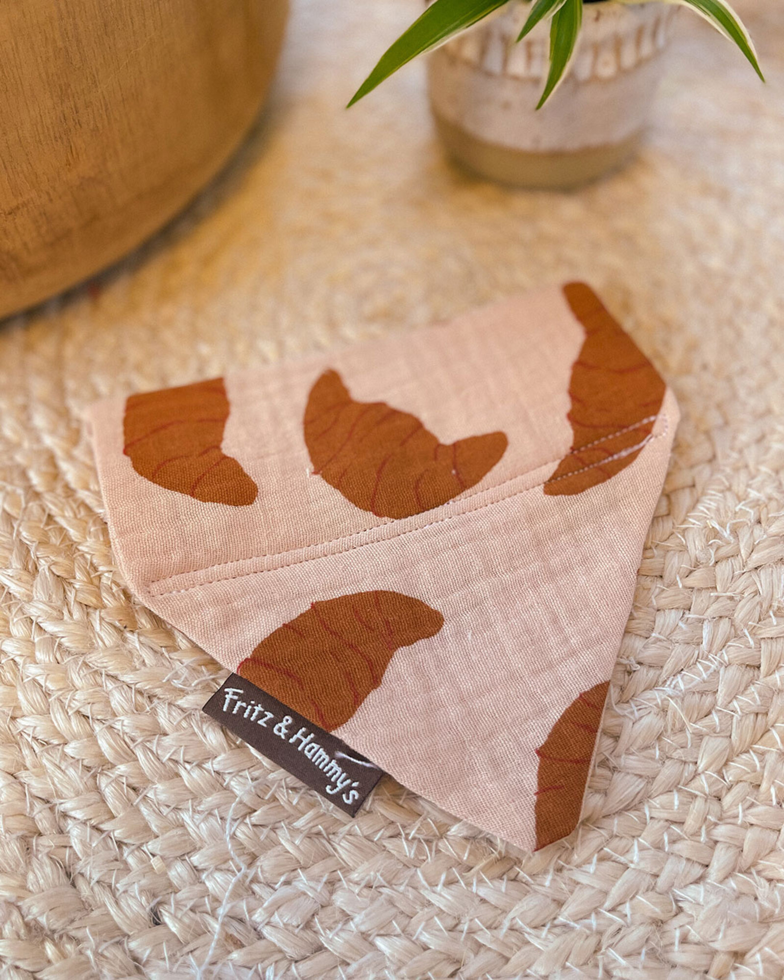 Slip-On Bandana  | Bonjour Croissant