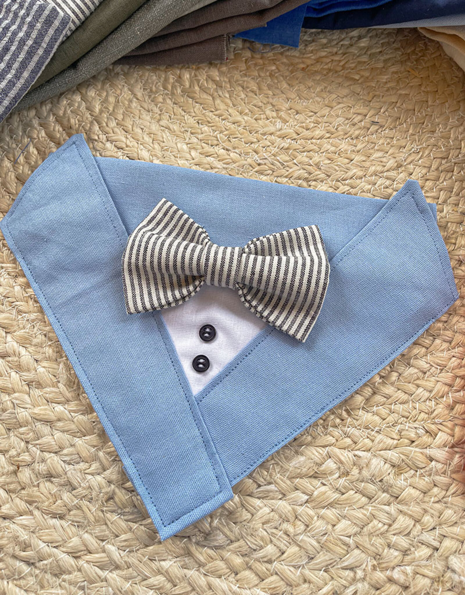 Kostuum voor honden met strik | Slip-on Bandana | Kies zelf je kleuren