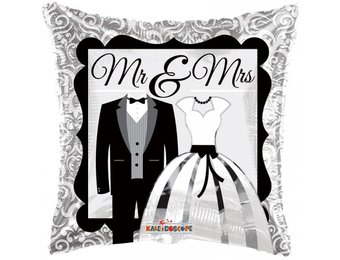 SALE > Pillow - Mr and Mrs - K18"