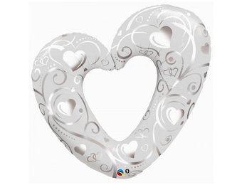 Hearts & Filigree Pearl White - Q42"/106cm