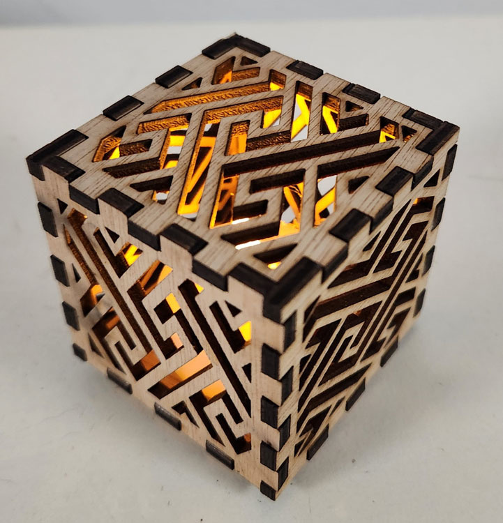 LS - Theelichtje - Hout - 5x5cm - incl led kaarsje