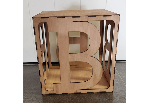 Houten Box  met letter -  40 x 40cm
