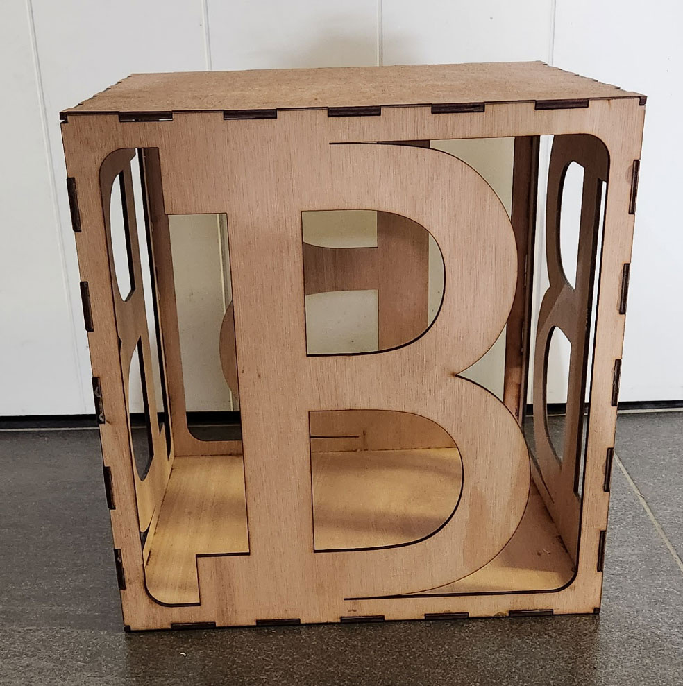 Houten Box met letter - 40 x 40cm