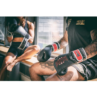 Brute Brute Training & Sparring Kickboxhandschuhe – Weiches Polyester – Schwarz & Rot